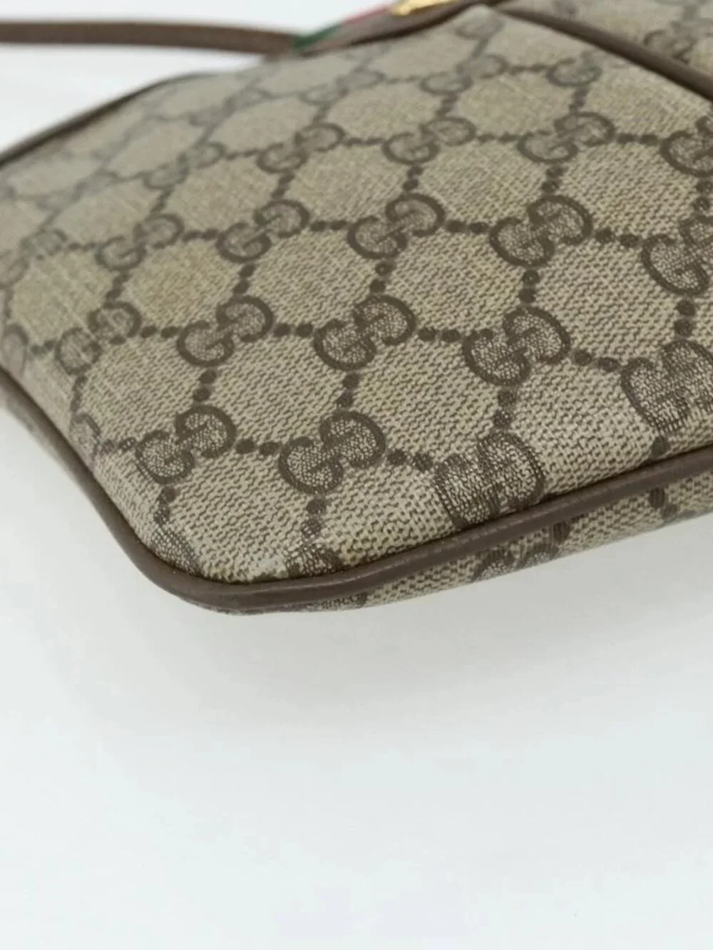 GUCCI GG Supreme Shoulder Bag PVC Beige Gold 904 02 047 Auth